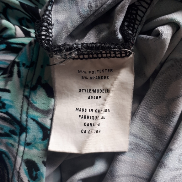 Petite Teal Patterned Sleeveless Top - Picture 6 of 8